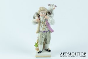 Миниатюра Мальчик с барашком. Германия, Мейсенская фарф. ман-ра, 1920-30-е гг. Фарфор, роспись.
