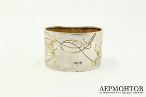 Кольцо для салфетки в стиле Модерн с цветами. Россия, 1900-е гг. Серебро 84 пробы.