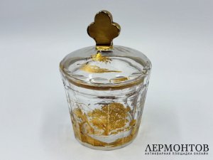 Сахарница с росписью. 18 век.