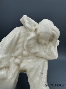 Статуэтка «Грустный Пьеро» в стиле ар-деко. Фаянс, Франция, 1-я треть 20 века