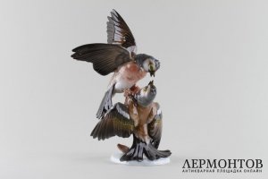 Статуэтка Птицы дерущиеся зяблики. Фарфор.  Фабрика Rosenthal, Германия, 1960-е гг.
