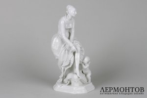 Статуэтка Дама с амуром. Германия, Meissen, авт. Paul Scheurich, 1-я пол 20 в. Фарфор