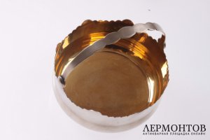 Сахарница с щипцами с узором. Серебро 875 пробы. СССР