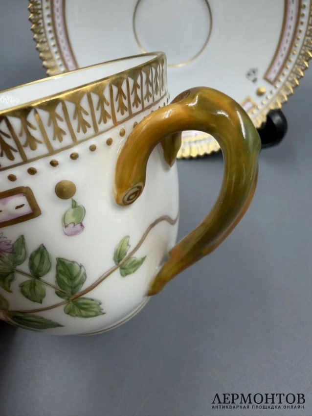 Чайная пара «Flora Danica». Фарфор, роспись, золото, Royal Copenhagen, Дания