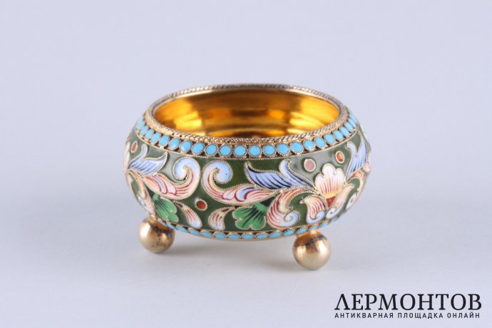 Солонка. Трыкин. Расписная эмаль по скани. Серебро 84 пробы. Россия, 1899-1908 гг.