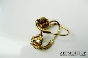 Серьги. Золото 750 пробы, стразы. Европа, рубеж XIX-XX веков.