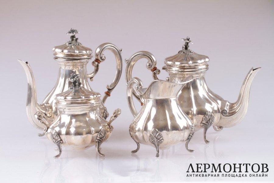 Чайный и кофейный сервиз. Серебро 800. Италия