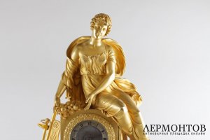 Часы в стиле Ампир. Богиня Амфитрита. Франция, Париж, начало 19 века. Бронза.