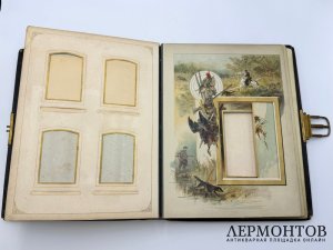 Альбом для фотографий с хромолитографиями художника Н. Каразина. Россия, 1900-е гг.