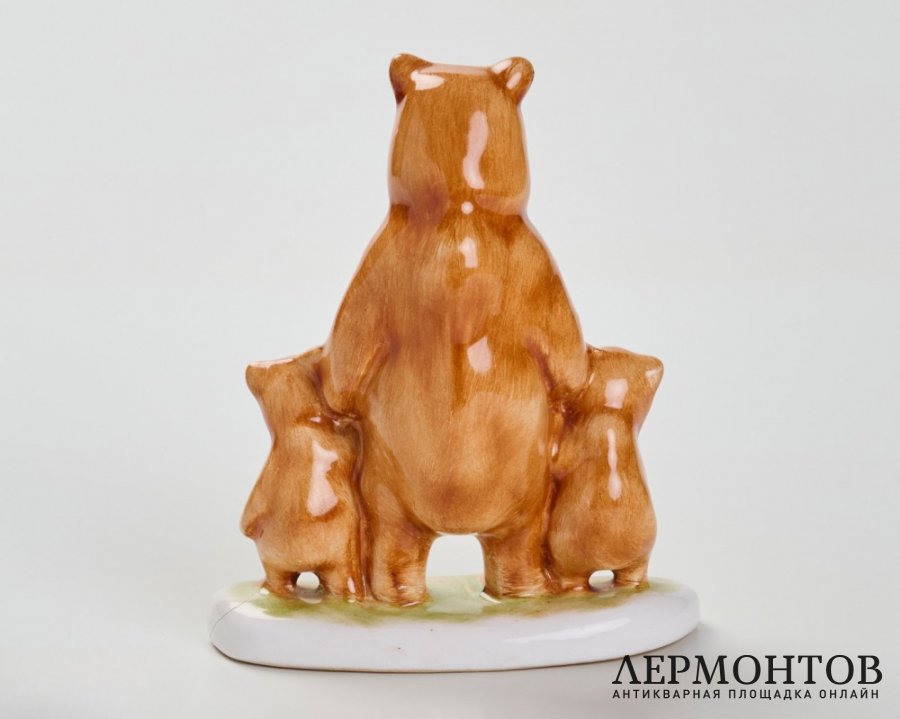 Статуэтка «Медведица с медвежатами». Керамика, Bodrogkeresztúr, Венгрия, 1960–1970-е годы