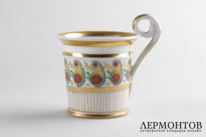 Чайная пара, украшенная орнаментом Пейсли. Россия, Фарфор. Гарднер.