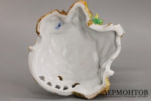 Ваза для фруктов Амур и Психея. Фарфор, роспись. Германия, Ширхольц, 1867 - 1911.