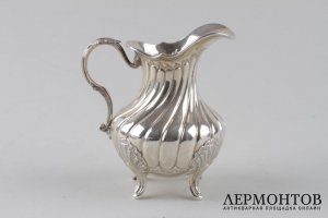 Молочник в стиле рококо. М. Martin. Серебро 950 пробы. Франция.