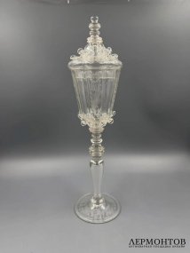 Кубок с крышкой «Цветы». Хрусталь, гутная пластика, Европа, 1860–1880 годы