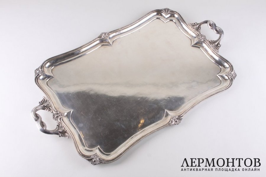 Поднос прямоугольный. Серебро 84 пробы. Россия, 1851 год.
