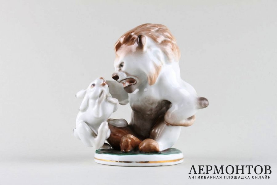 Статуэтка Заяц во хмелю. СССР, ЛФЗ, автор Б.Я. Воробьев, 1950-е гг. Фарфор.