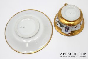 Чайная пара Дамы и Валеты. Фарфор, роспись. Россия, завод Батенина, 1812-1832.