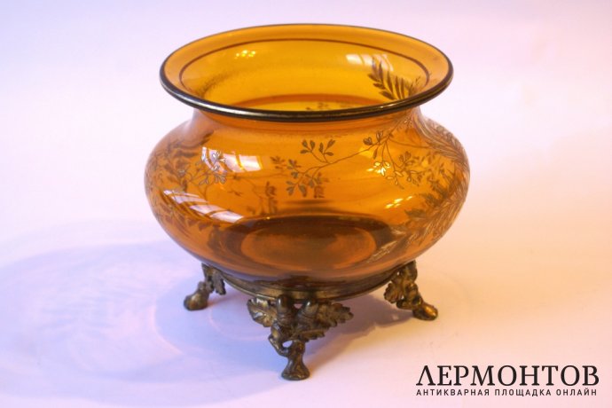 Стеклянная ваза Baccarat, к.19-н.20 вв. Бронза, золочение. Франция