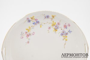 Блюдо в стиле модерн. Латвия, Рига, фабрика Кузнецова, 1937 год. Фарфор, деколь.