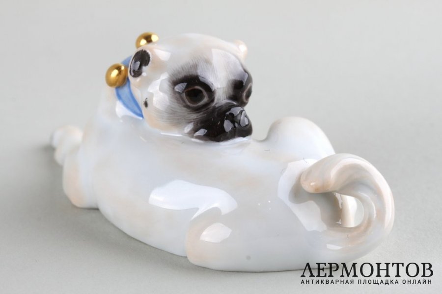 Статуэтка Мопс. Фарфор, роспись.  Meissen, Германия, Johann Joachim Kaendler.