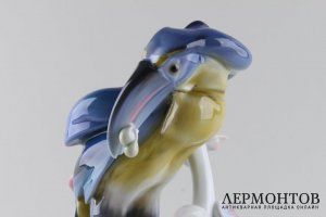 Статуэтка Тукан. Фарфор.  Фабрика, Rosenthal, Германия, 1943 год.