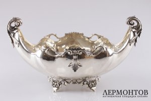 Ваза для фруктов в неоклассическом стиле. Серебро 800 пробы. Италия, XX век.