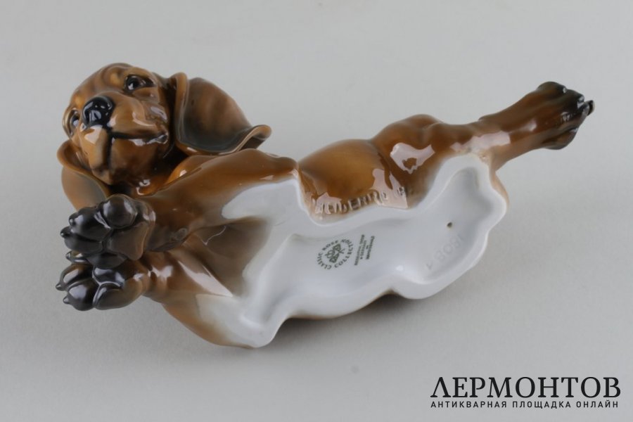 Статуэтка Щенок таксы. Фарфор.  Фабрика Rosenthal, Германия, сер. XX в.