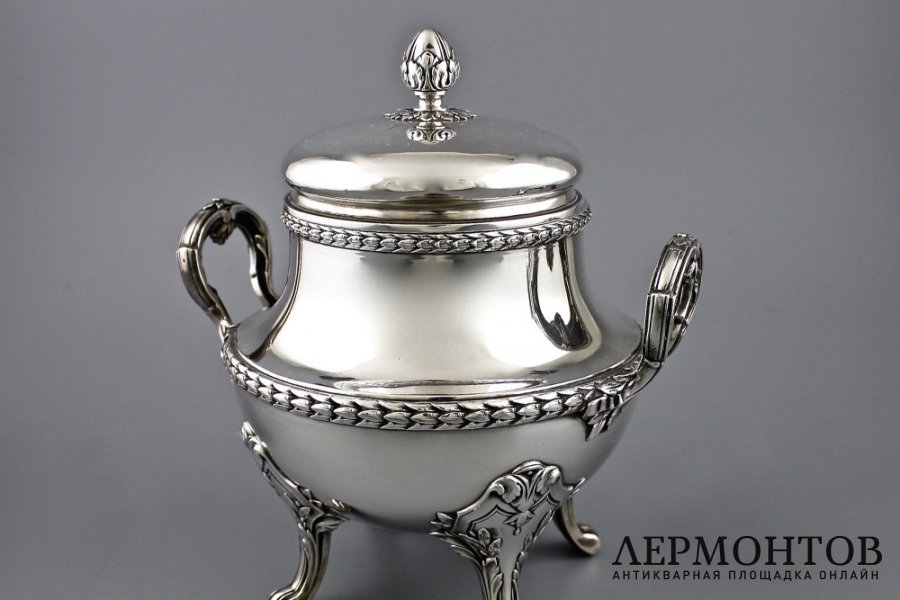 Сахарница в стиле ампир. Ravinet et Denfert. Серебро 950 пробы. Франция, 1900-e.
