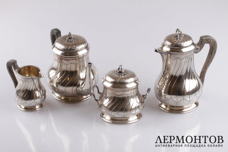 Чайный и кофейный сервиз из серебра 950 пробы в стиле неорококо. Франция, начало XX в