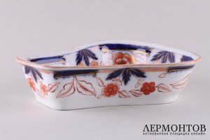 Шкатулка Цветы и птицы. Фарфор, роспись. Российская империя, ИФЗ, 1825-1850