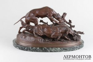 Скульптура Охотничьи собаки с зайцем. Париж, авт. Jules Moigniez, кон. 19 в. Бронза.