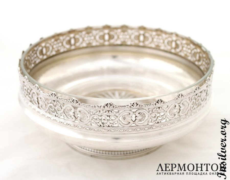 Ваза ажурная с хрустальной вставкой. Ravinet et Denfert. Серебро 950. Франция