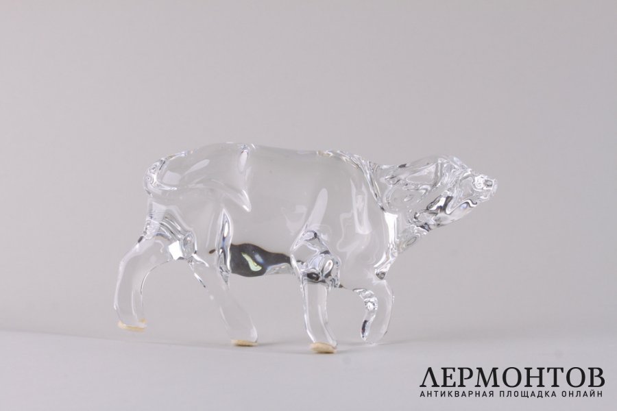 Статуэтка Бык. Франция, фирма Baccarat. Хрусталь, резьба. Символ 2021 года.