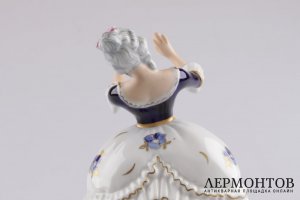 Статуэтка. Танцующая девушка. Фарфор, роспись. Royal Dux Bohemia, XX век.
