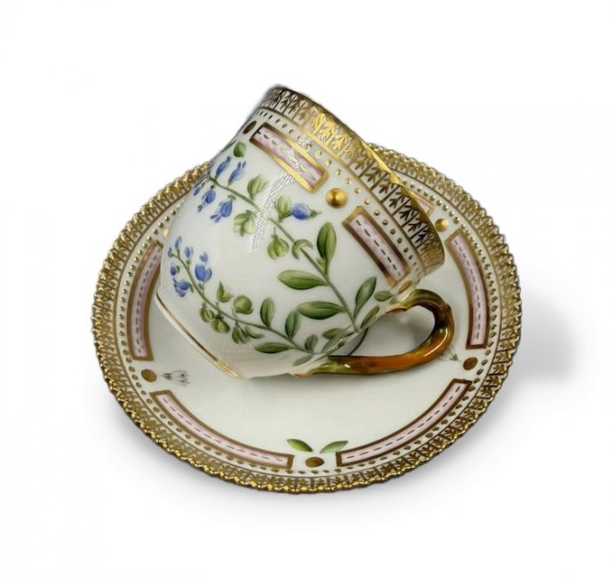 Кофейная пара «Flora Danica». Фарфор, роспись, Royal Copenhagen, Дания, 1968 год
