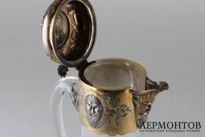 Графин в викторианском стиле. Серебро 925 пробы, стекло. Лондон, 1853 г.