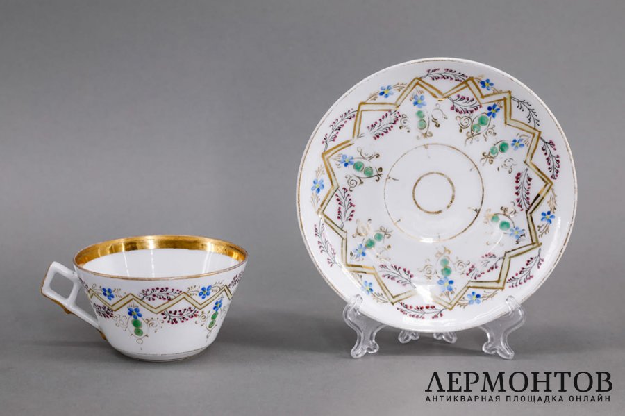 Чайная пара, русский стиль. Фарфор, роспись. Россия, Кузнецов, 1870-80е гг.