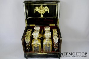 Кабинетный бар. Красное дерево, бронза, стекло, золочение. Европа, XIX век 