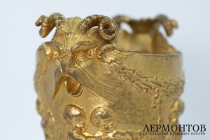 Ваза с маскаронами и играющими путти. мануфактура Paillard, 1850-1870 гг.  Бронза.