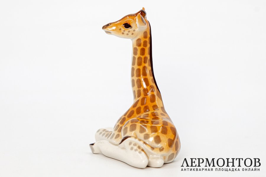 Статуэтка Жирафенок. СССР, ЛФЗ, скульптор П. П. Веселов, 1970-1990 гг. Фарфор.