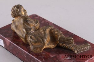 Пресс-папье Лежащий мужик. Бронза, Россия, 19 век.