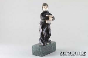 Скульптура Продавец газет. Западная Европа, 1920-1930-е гг. Бронза, кость.