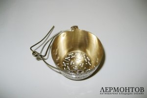 Ситечко Ведро. Серебро 950 пробы, золочение. Франция, XIX век.