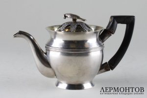 Чайник в классическом стиле.Серебро 84 пробы. Россия, 1813 год.