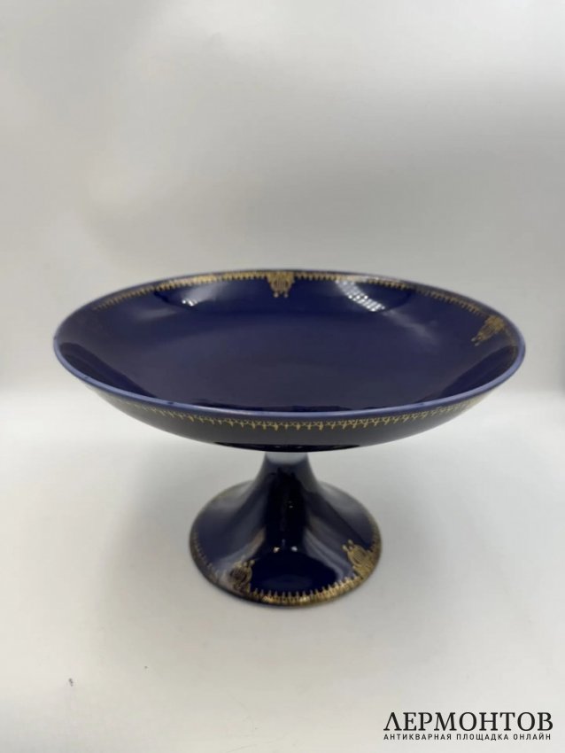 Чайный сервиз с кобальтом. Фарфор, фабрика Гарднера, Россия, 1870–1890 годы