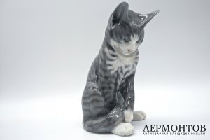 Статуэтка Котенок, играющий с хвостом. Роспись. Дания, Royal Copenhagen, 1970е гг.