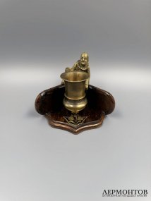 Подставка для мелочей с фигурой Пьеро. Бронза, дерево, Западная Европа, начало 20 века