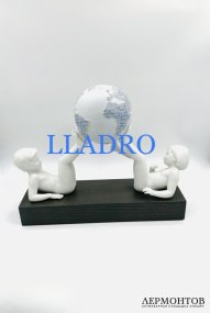 Статуэтка «Братство». Фарфор, роспись, Lladro, Испания, современная работа