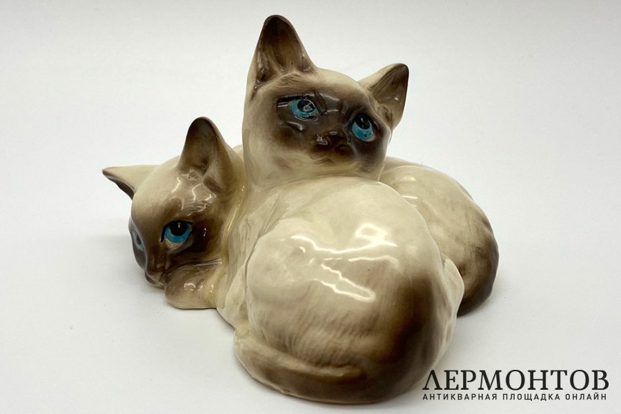 Статуэтка Сиамские котята. Фарфор, роспись. Англия,  Royal Doulton, 1930-70-е 