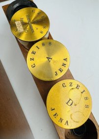 Микроскоп в футляре. Carl Zeiss Jena, Германия